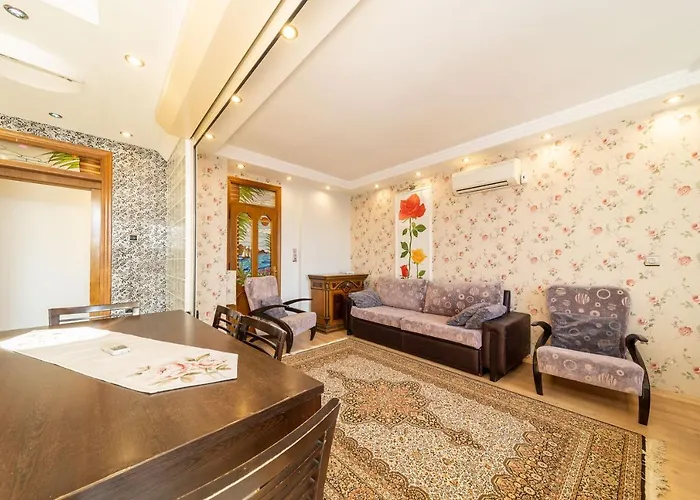 Lovely Flat With Sea View Near In Muratpasa *
